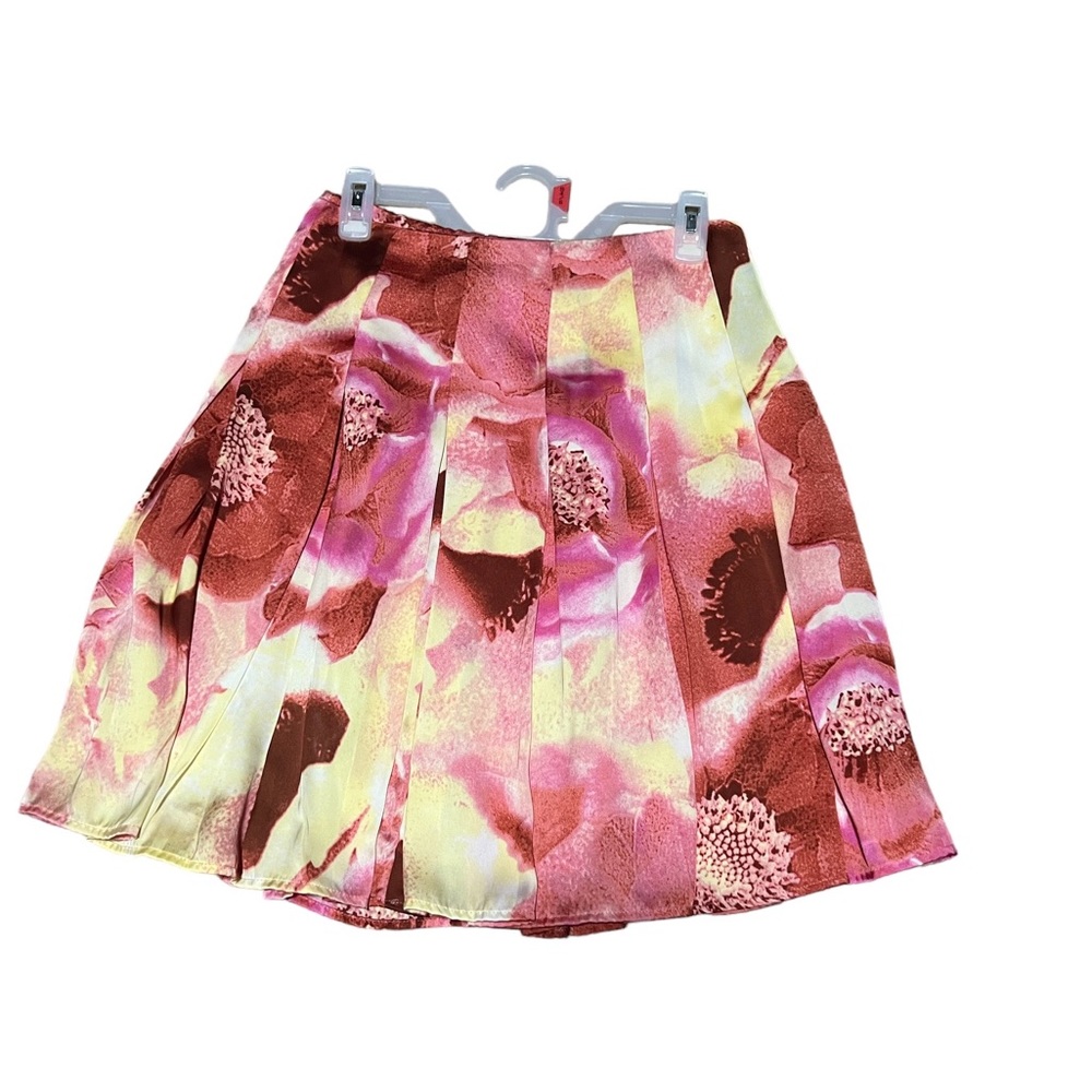 New York & company skirt with flowers size 2